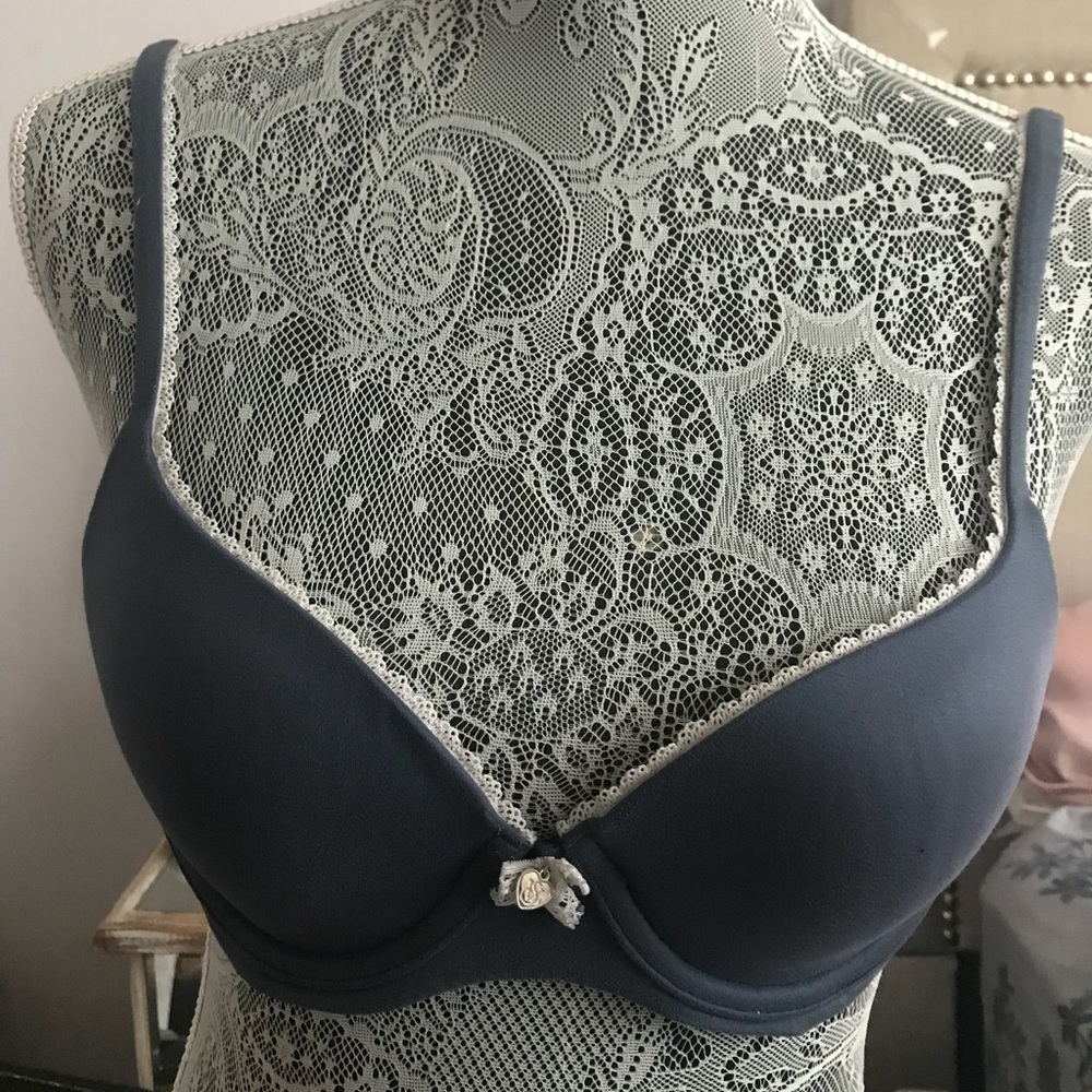 Body by VS bra
